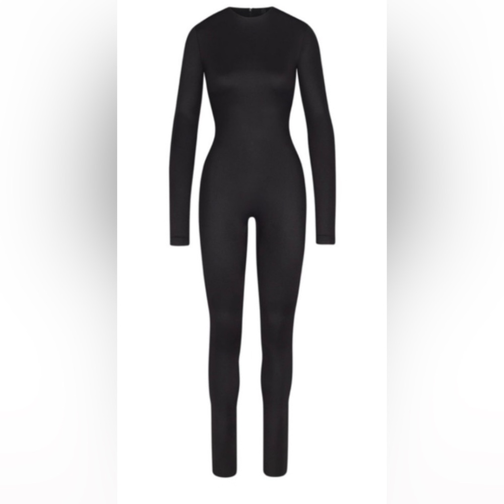 NWT SKIMS Black Long Sleeve Shapewear Bodysuit